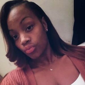 Meet your Posher, Chanel